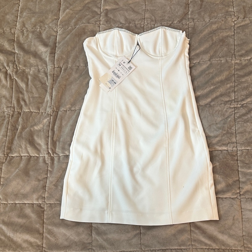 Zara White Strapless Mini Dress with Sweetheart Neckline